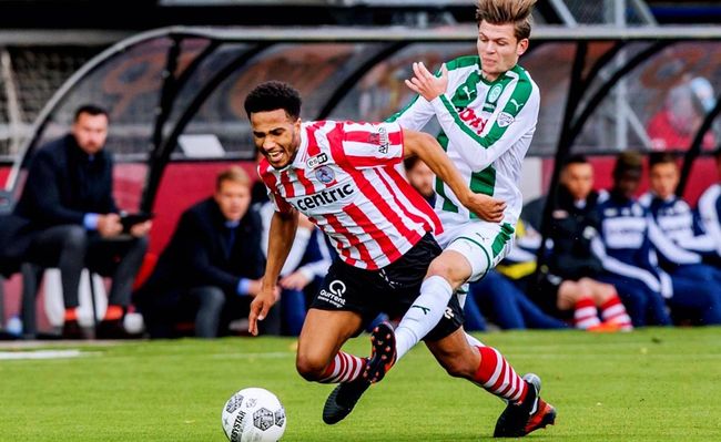 这与他当前 这与他当前