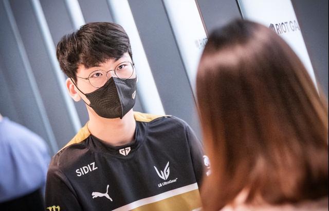 费尔南德斯 费尔南德斯