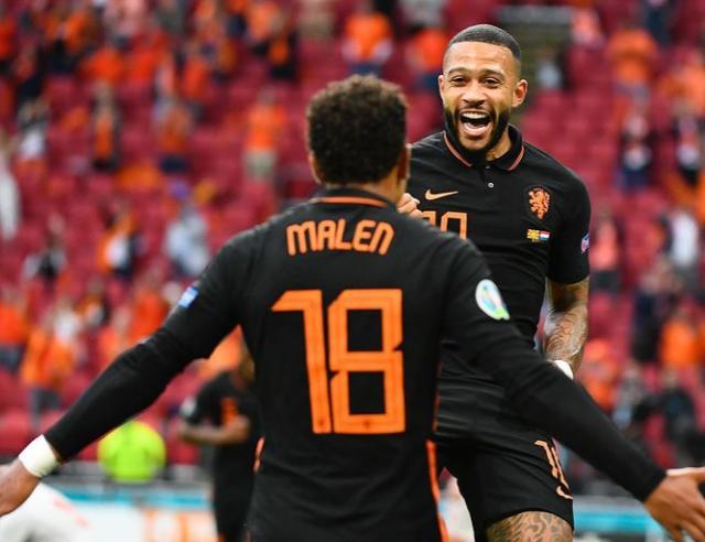 不仅吸引了 不仅吸引了